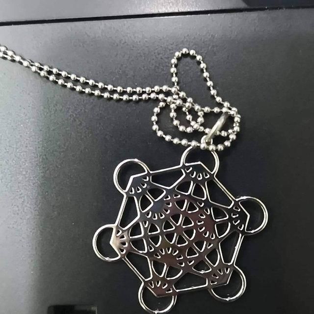 Jakey review of Metatron's Cube Symbol Necklace

